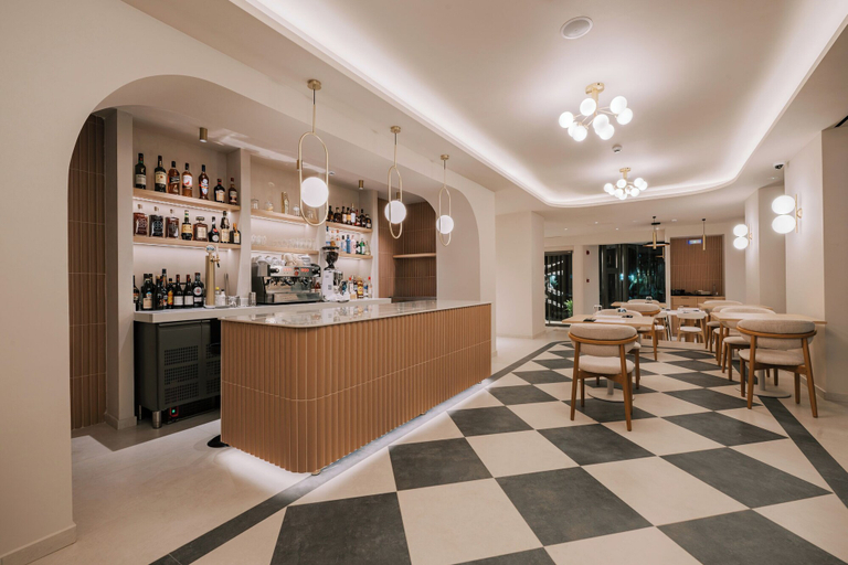 Food & Drinks 5, Cento Palme, South Aegean