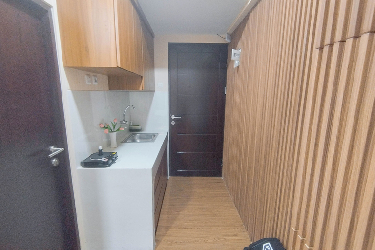 Private kitchen 5, Modern Looking Studio Apartment At Suncity Residence, Sidoarjo