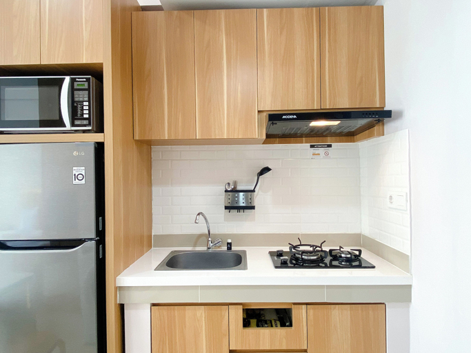 Private kitchen 4, Wonderful And Homey Studio Vasanta Innopark Apartment, Cikarang