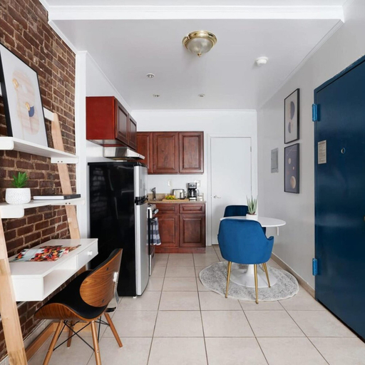 Room 4, 501-2fw Gorgeous Upper East Side Studio, New York