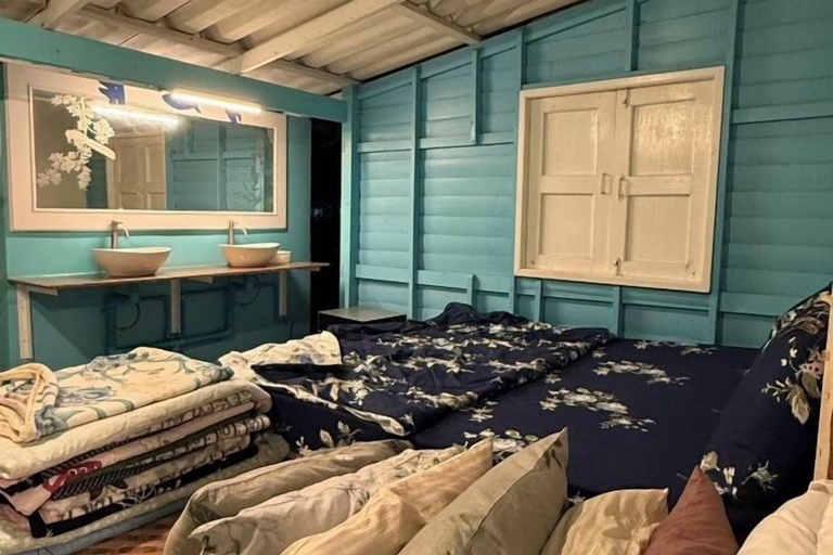 Room 5, Baan Nai Talay Rayong, Klaeng