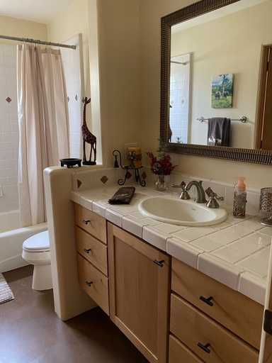 Bathroom 4, Casa Carefree 3 Bedroom Home by RedAwning, Maricopa