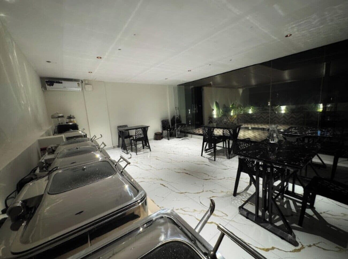 Buffet 5, Lux Living Hotel, Bangalore