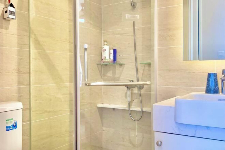 Bathroom, LukaHomes - Dcapitale/1BR+/City view, Cầu Giấy