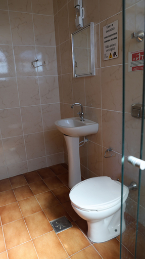 Bathroom 3, Rancho Topo da Montanha - Nova União MG, Nova União