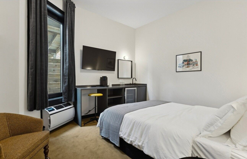 Bedroom 5, Logan Square SRO Hotel, Cook