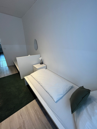 Bedroom 4, D10 I shared bathrooms&kitchen, München