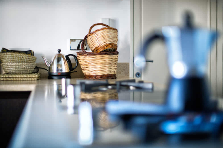 Others 4, New Sophisticated Rome Apartment in the Heart of the Historic Ghetto of Rome, Roma