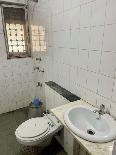Bathroom 3, The Imperial Heritage, Pune