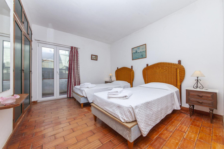 Bedroom 5, B72 - Casa da Calheta Apartment in Praia da Luz, Lagos