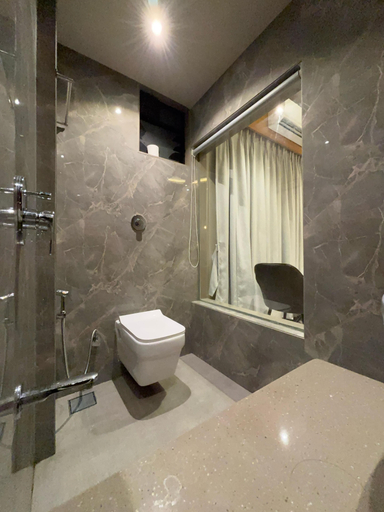 Bathroom 4, Hotel Regalia Suites, Thane