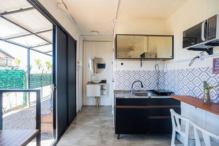 Private kitchen 5, Container 2, Navegantes