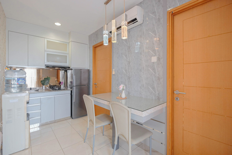 Interior 2, 2Br Apartment Connected To Mall At Cinere Bellevue Suites, Depok