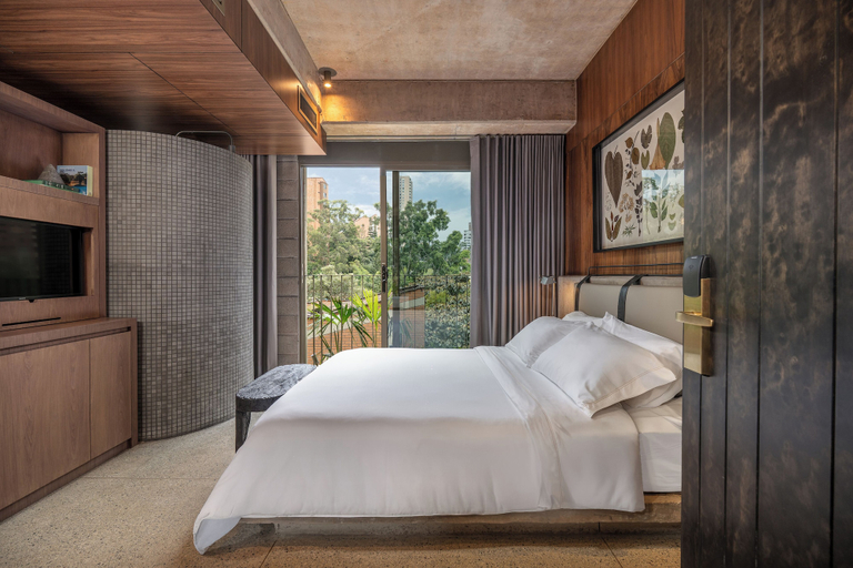 Bedroom 3, 23 Living, Medellín