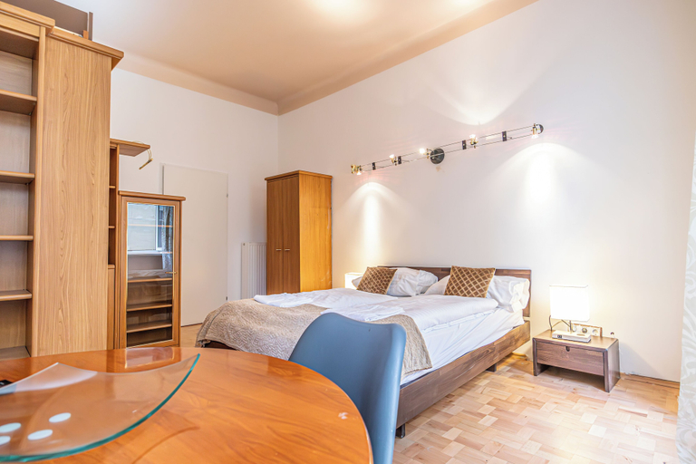 Room 4, Chic 2BR City Stay Central Location, Wien