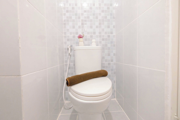 Bathroom 3, Functional Studio Apartment Tokyo Riverside Pik 2, Tangerang