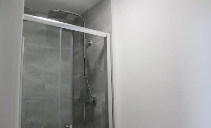 Bathroom, Arks stays, Sefton