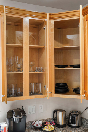 Private kitchen 5, 3BR Flat Near Chase Ctr & Downtown SF, San Francisco
