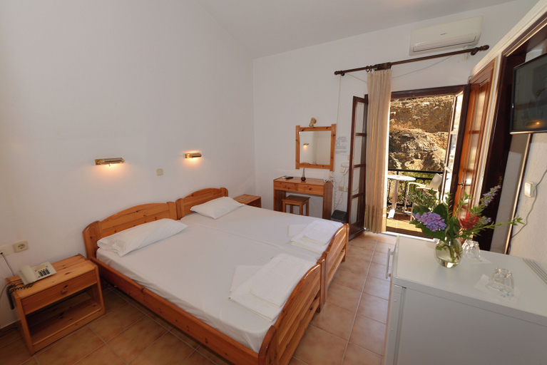 Bedroom 2, Ikaros Star Hotel, North Aegean
