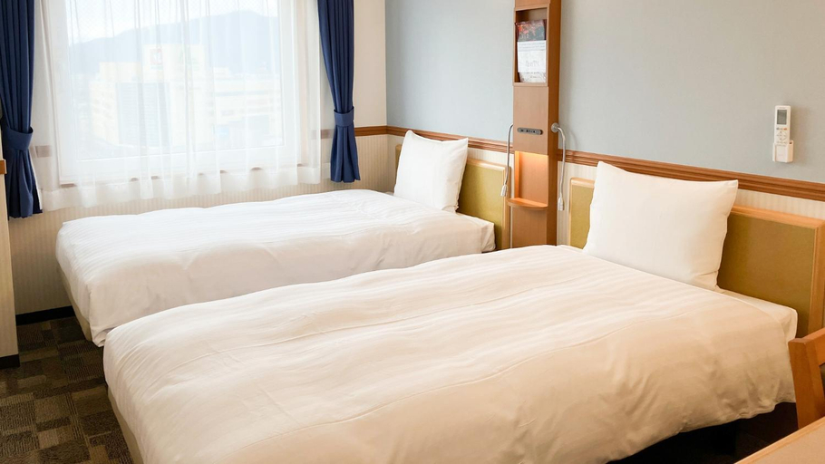 Bedroom 2, Toyoko Inn Tsuruga Ekimae, Tsuruga
