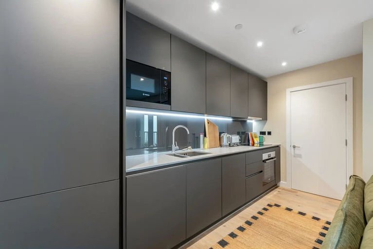Room 3, East London Skyline Retreat, London