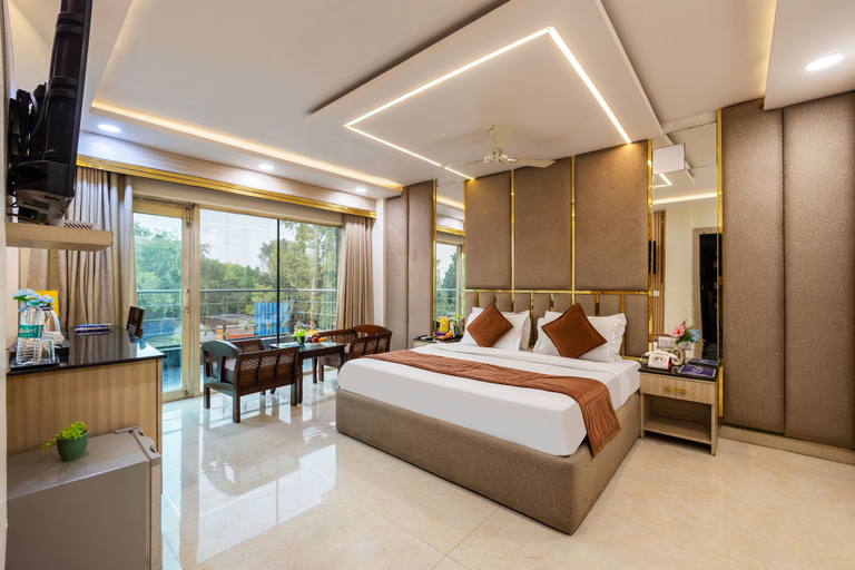 Room 2, Hotel Downtown by Quadis - East of Kailash, Delhi