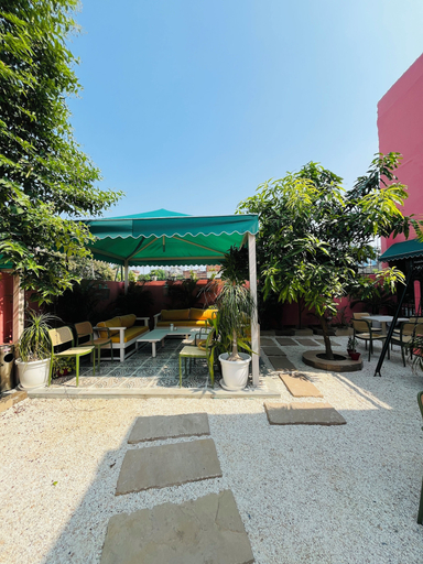 Garden view 2, Artistik Abode By Stay Banaras, Varanasi