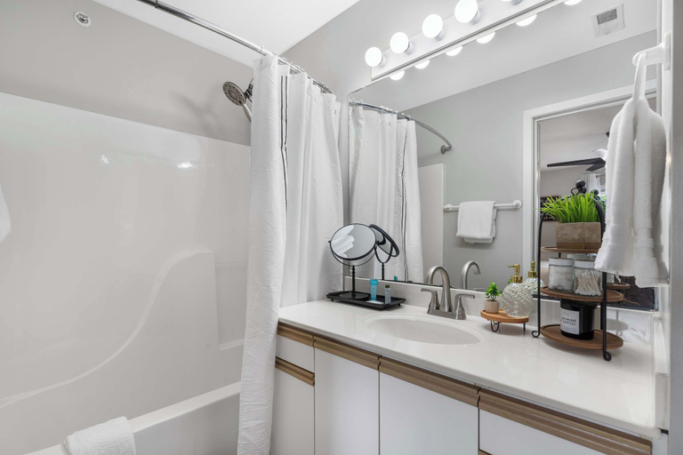 Bathroom 5, Catch the Sunrise - Branson Mo - Holiday Hills - 2bd Condo!, Taney