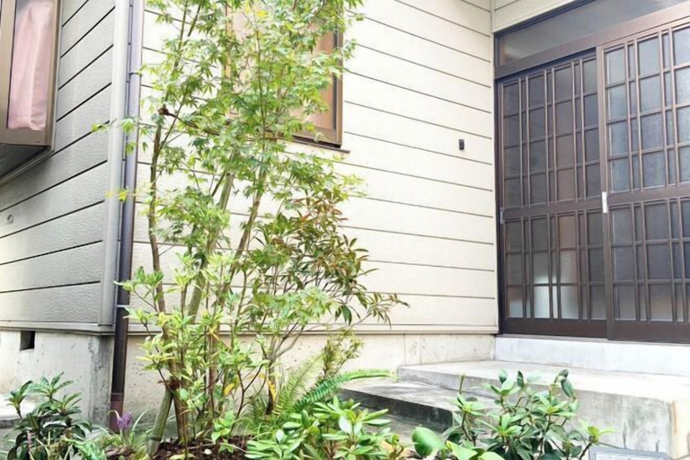 Exterior detail, Yotsugi2 House, Katsushika