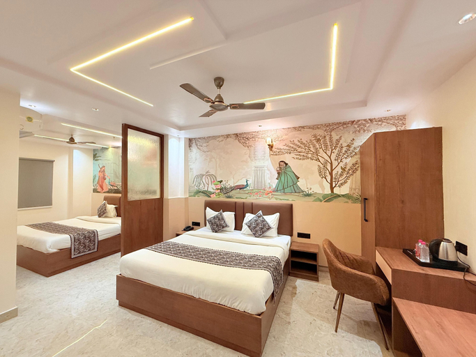 Room 4, Hotel Ocean Grand, Varanasi