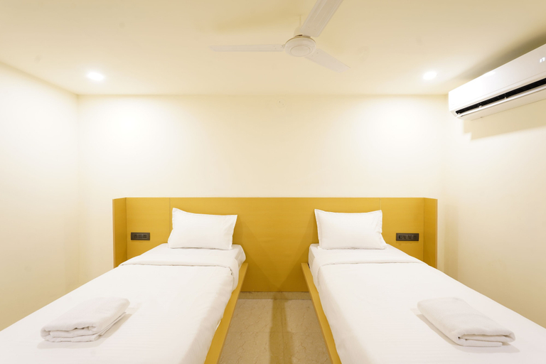 Room 3, Stayz Royale - LB Nagar, Ranga Reddy