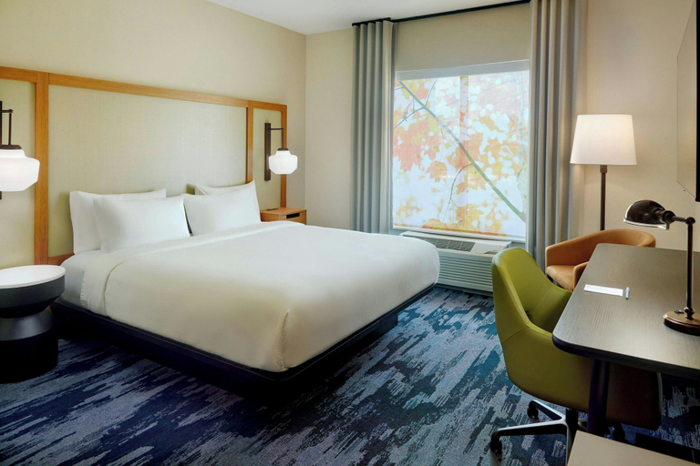 Bedroom 2, Fairfield Inn & Suites By Marriott Alpharetta Avalon Area, Fulton