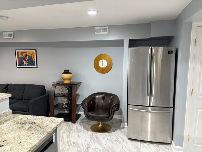 Private kitchenette 5, The Serene Spring House Retreat, Washington D.C.