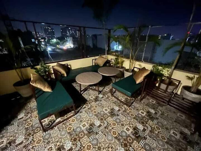 Living area 3, Acuotel Inn Minakshi, Indore
