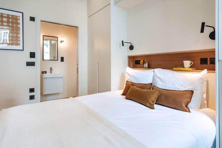 Bedroom 3, The Philbeach Three, London
