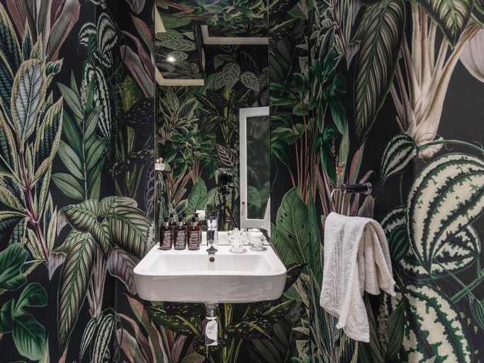 Bathroom 4, Nicol Street Heritage Cottages, City of Cape Town