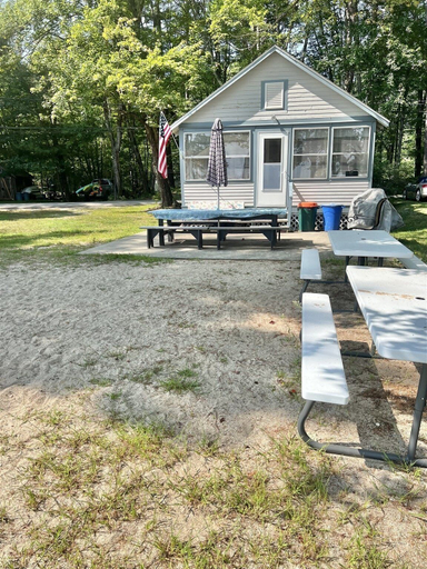 Outdoor dining 2, Harmon's Beach Limit 5 1 Bedroom Villa, Cumberland