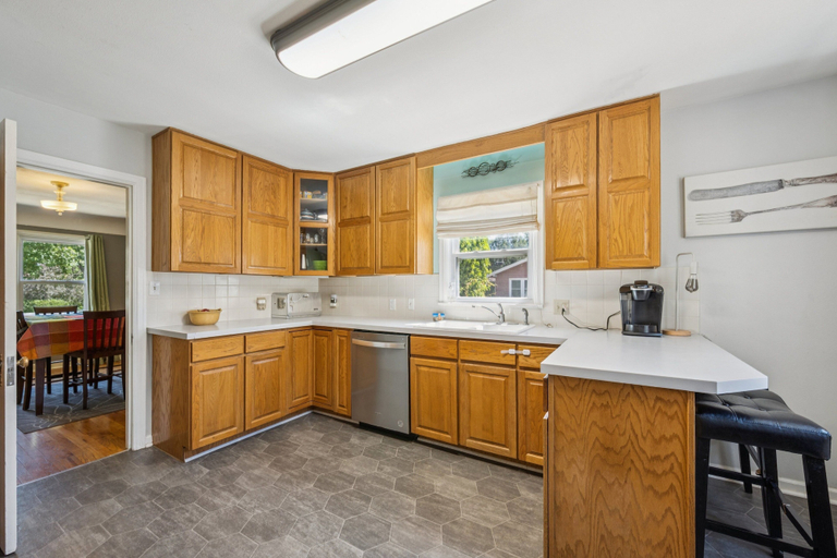 Private kitchen 2, Charming Home Near Unc & Dt Greeley 5 Bedroom Home, Weld