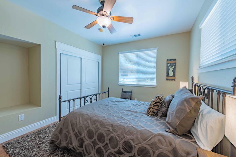 Room 5, Red River Retreat, San Luis Obispo