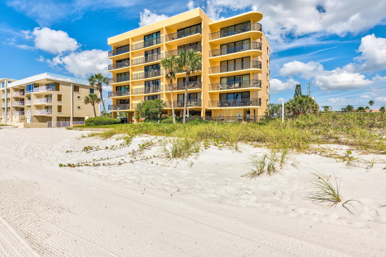 Exterior & Views 2, Trillium 5B - Premier, Pinellas