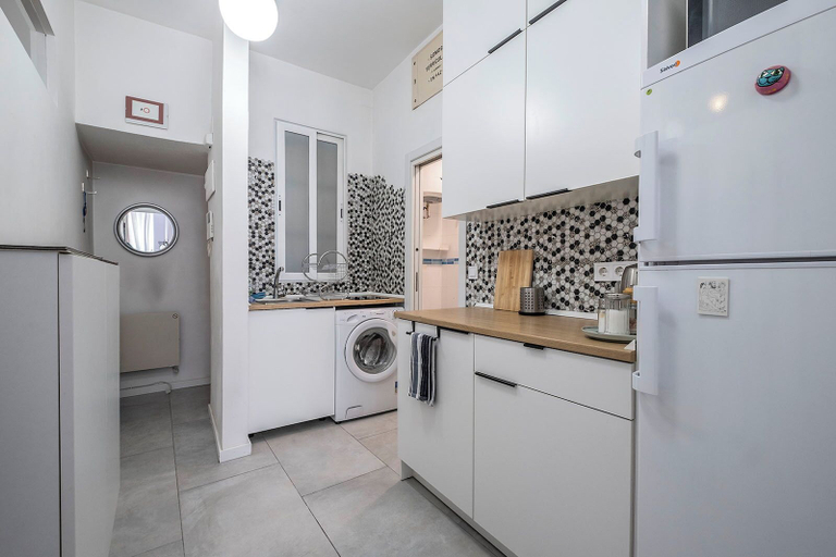 Others 5, Apartment in the Center of Madrid, Madrid