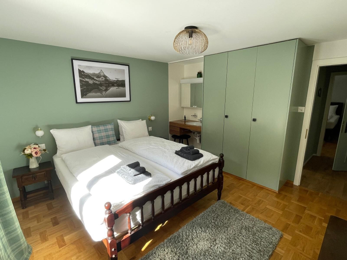 Room 4, Forest- finest selections, Visp