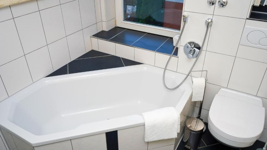 Bathroom 5, ITM Hotel Bettkästchen am Sachsenwald, Stormarn