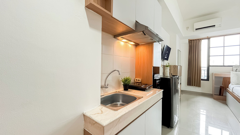 Private kitchen 5, Simple Comfort Studio At Apartment Evenciio Margonda, Depok