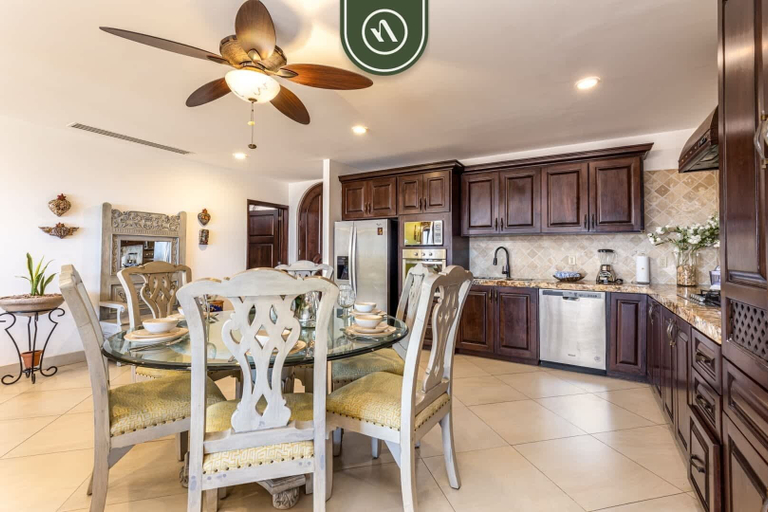 Private kitchen 4, Beautiful House With Ocean View in Cabo, La Paz