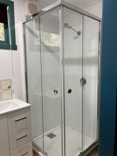 Bathroom 2, School cottage, Baw Baw - Pt B East