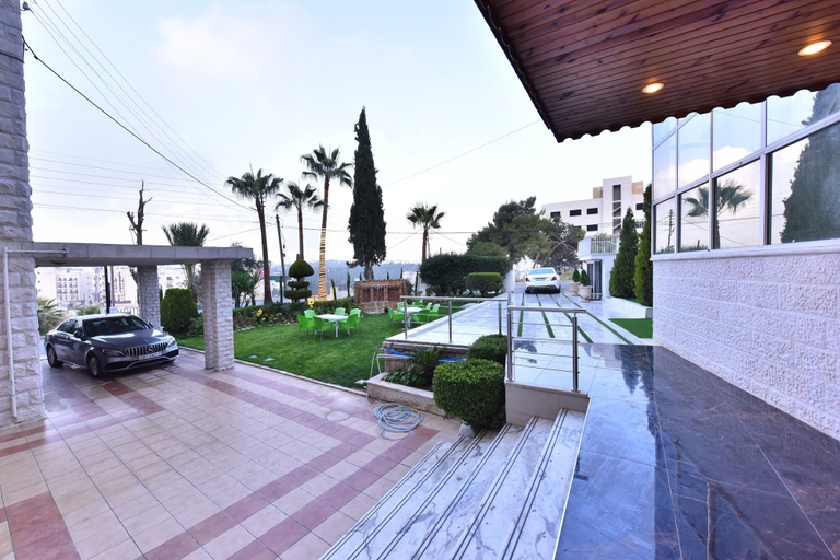 Others 4, Alfarouq Hotel, Salt