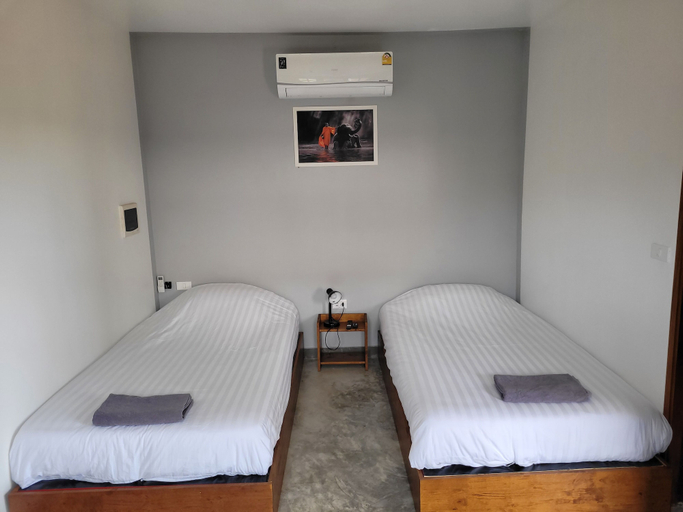 Room 2, Mistercheck paradise bungalows, Si Chiang Mai