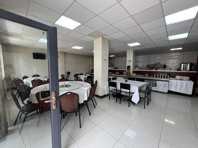 Breakfast area, 4220 and 4104 Phoenix Studios, Kicukiro