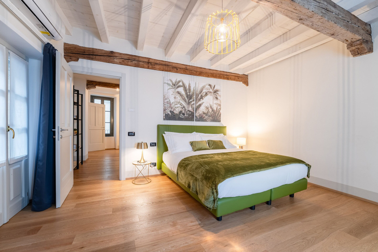 Room 2, Palazzo Odescalchi by Wonderful Italy, Como
